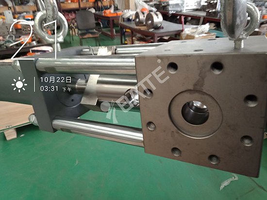 擠出機換網(wǎng)器